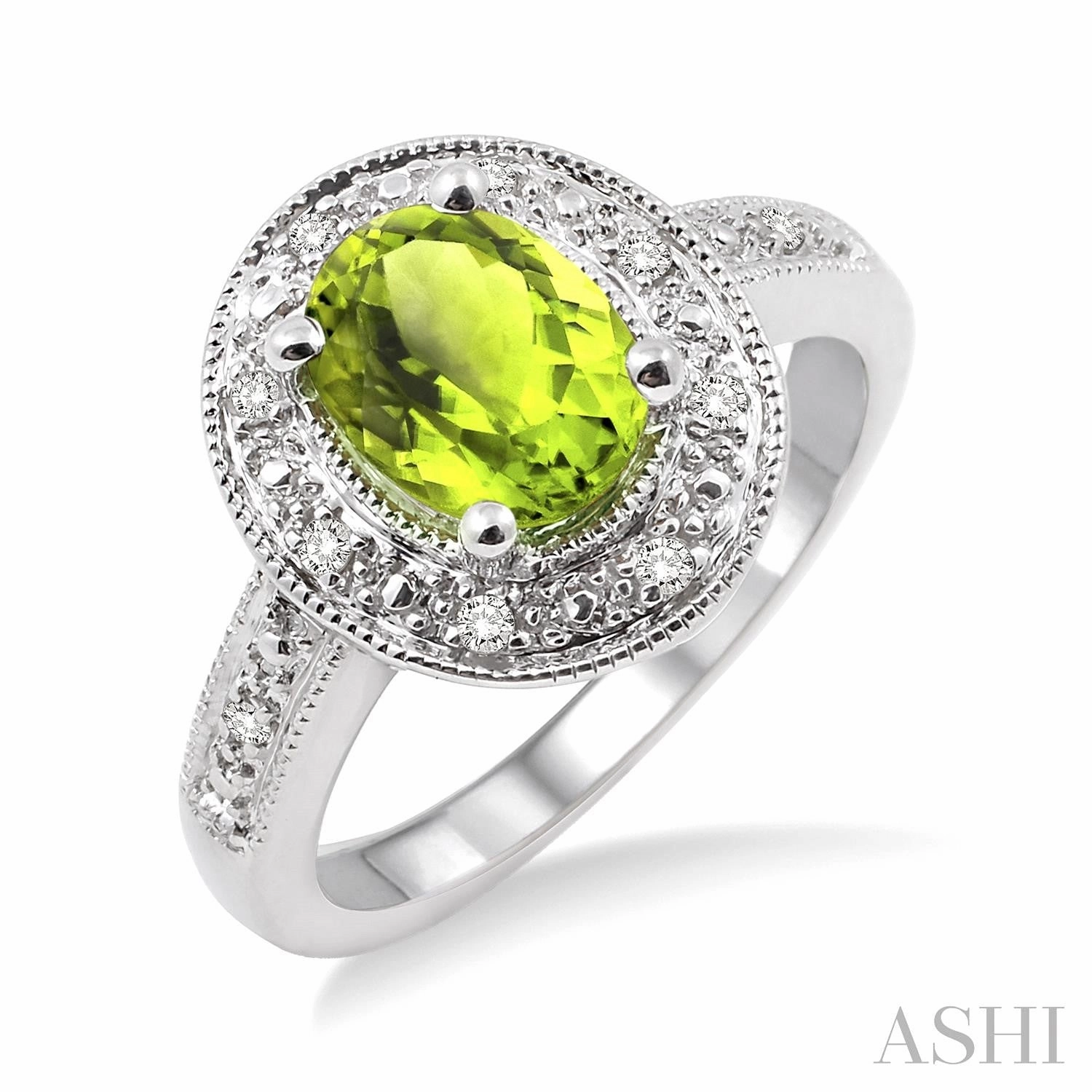 Silver Oval Shape Peridot & Diamond Ring Handsome Trinket Shiny Detail