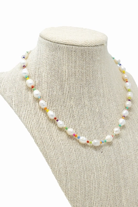 Soft Detail Outdoor Present Pearl Beaded Rainbow Chain