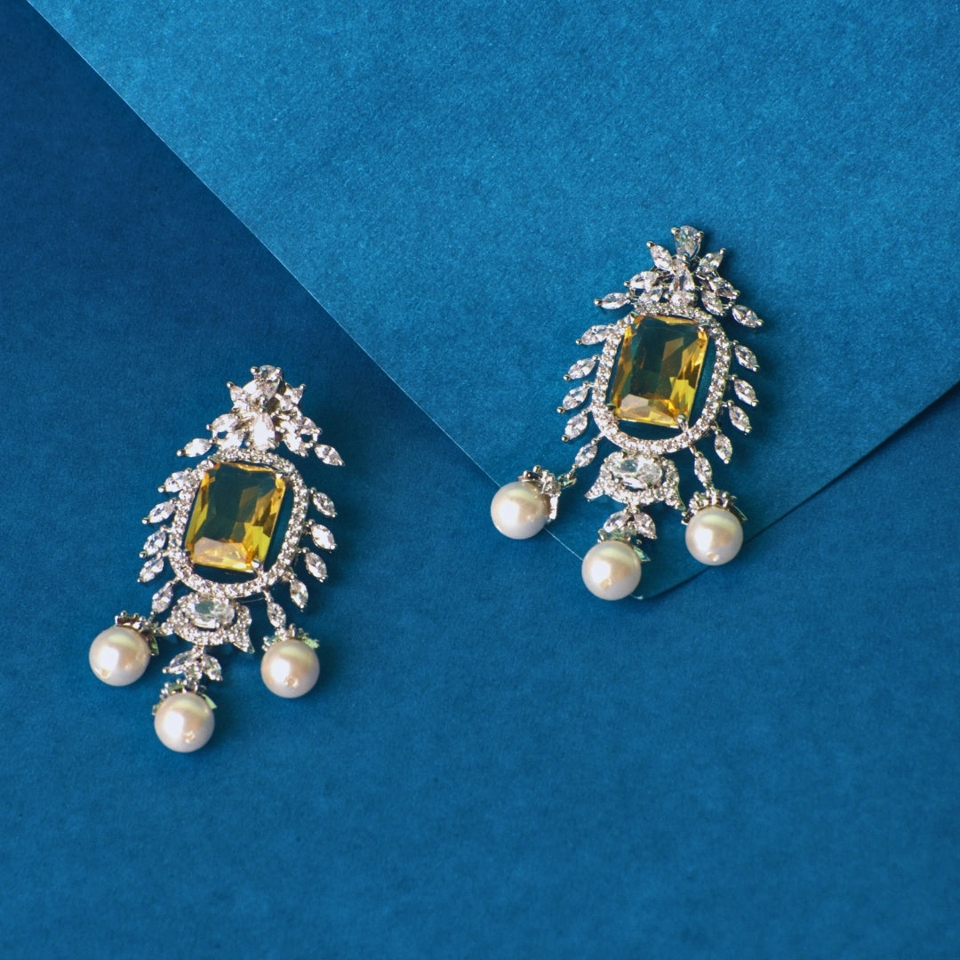 Graceful Look Pearly glaze pearl earring