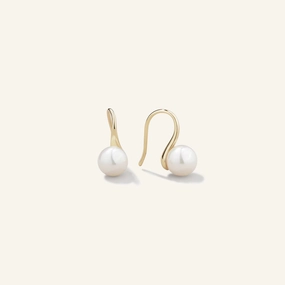 Warm Light Heirloom Feel The Pearl-fect Solitaire Akoya Pearl Curve Studs