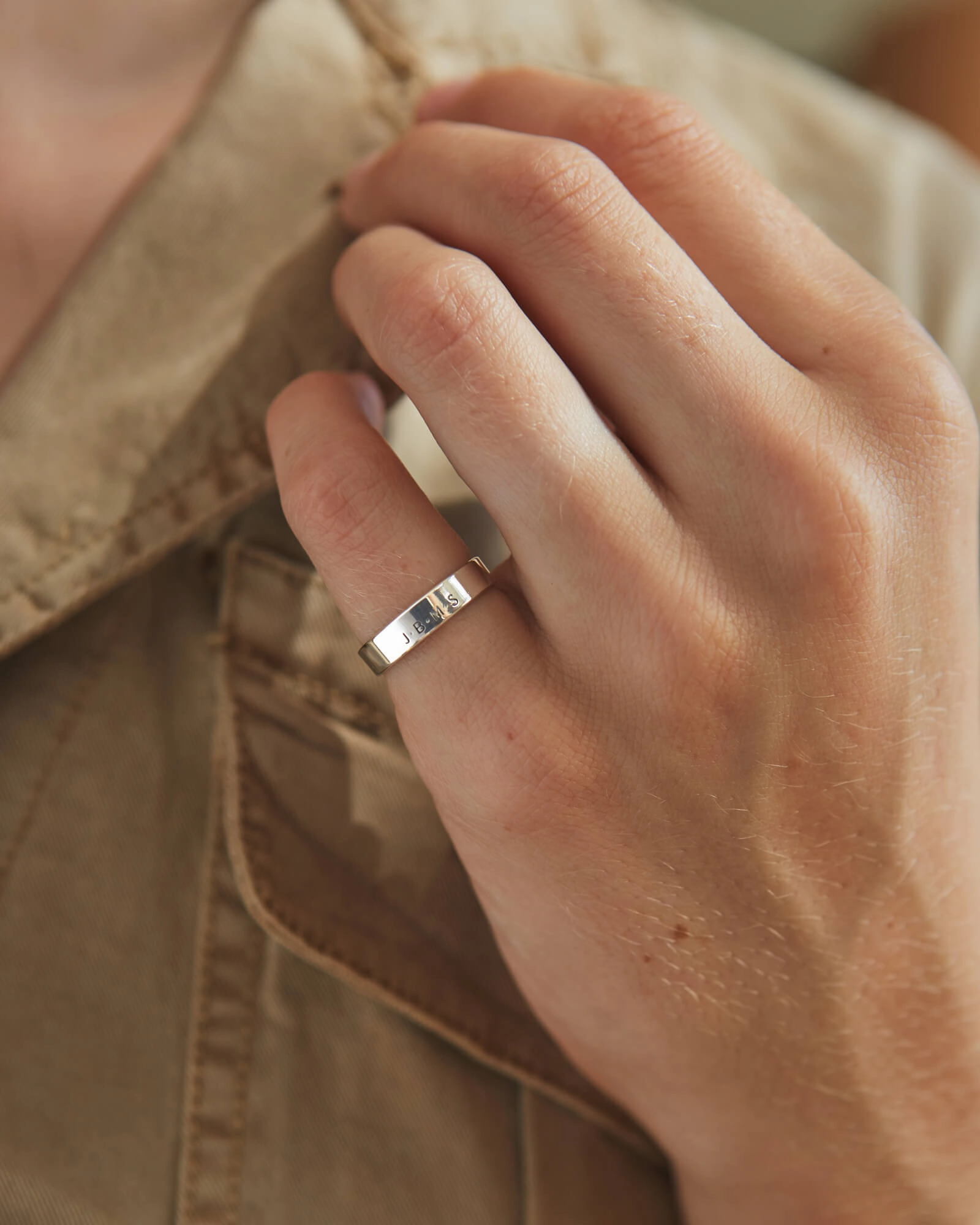 Personalized Meuse Band elegant design Luxe Glow