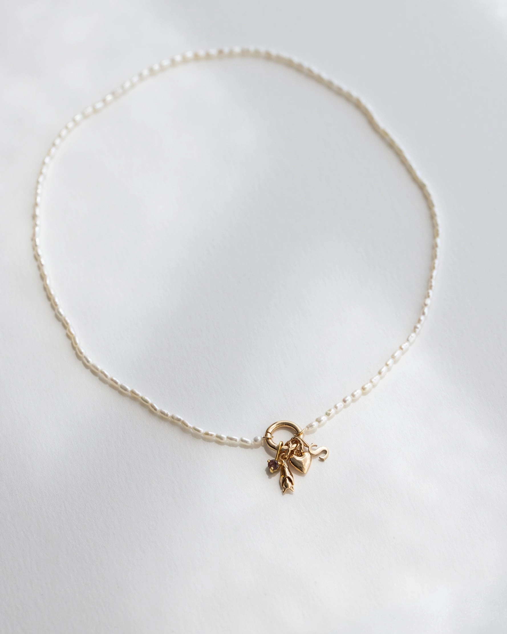 Day Vibe Pearl Charm Holder Necklace