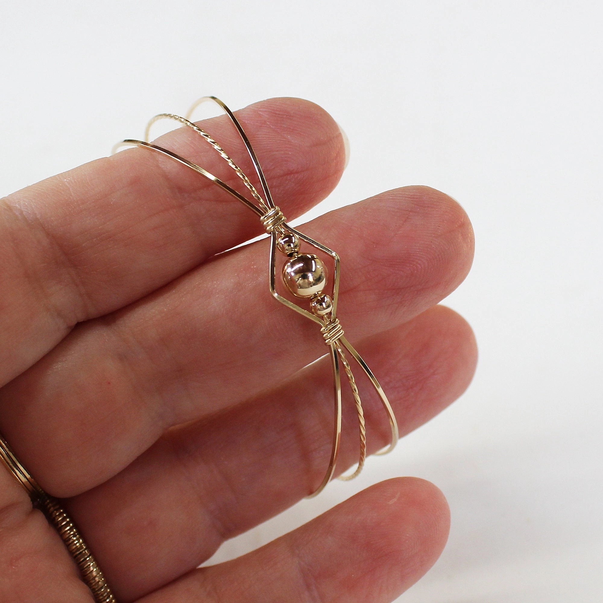 Regal Touch 1-Bead 14kt Gold Filled Bead Wire Wrapped Bracelet