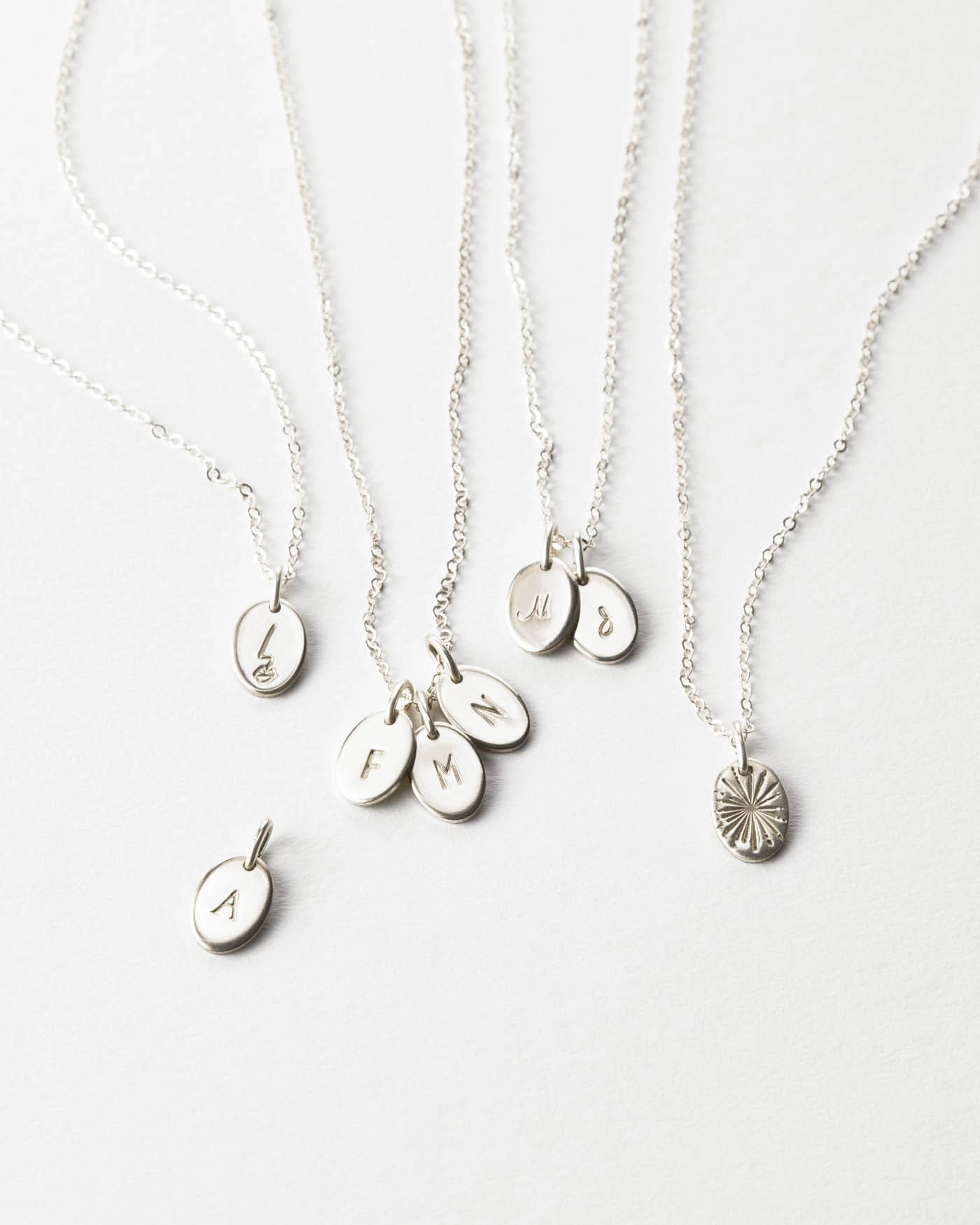 Personalized Mary Necklace Fashion Craft Gloss Moment