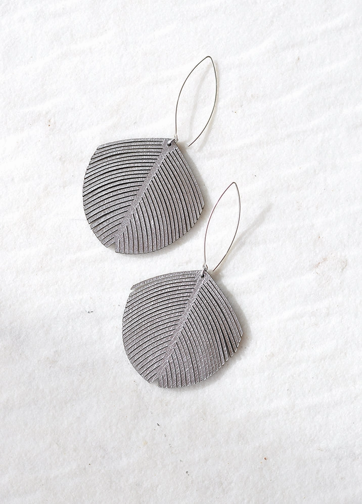 Fashionable Must-Have Modern Finish Cottonwood Earrings
