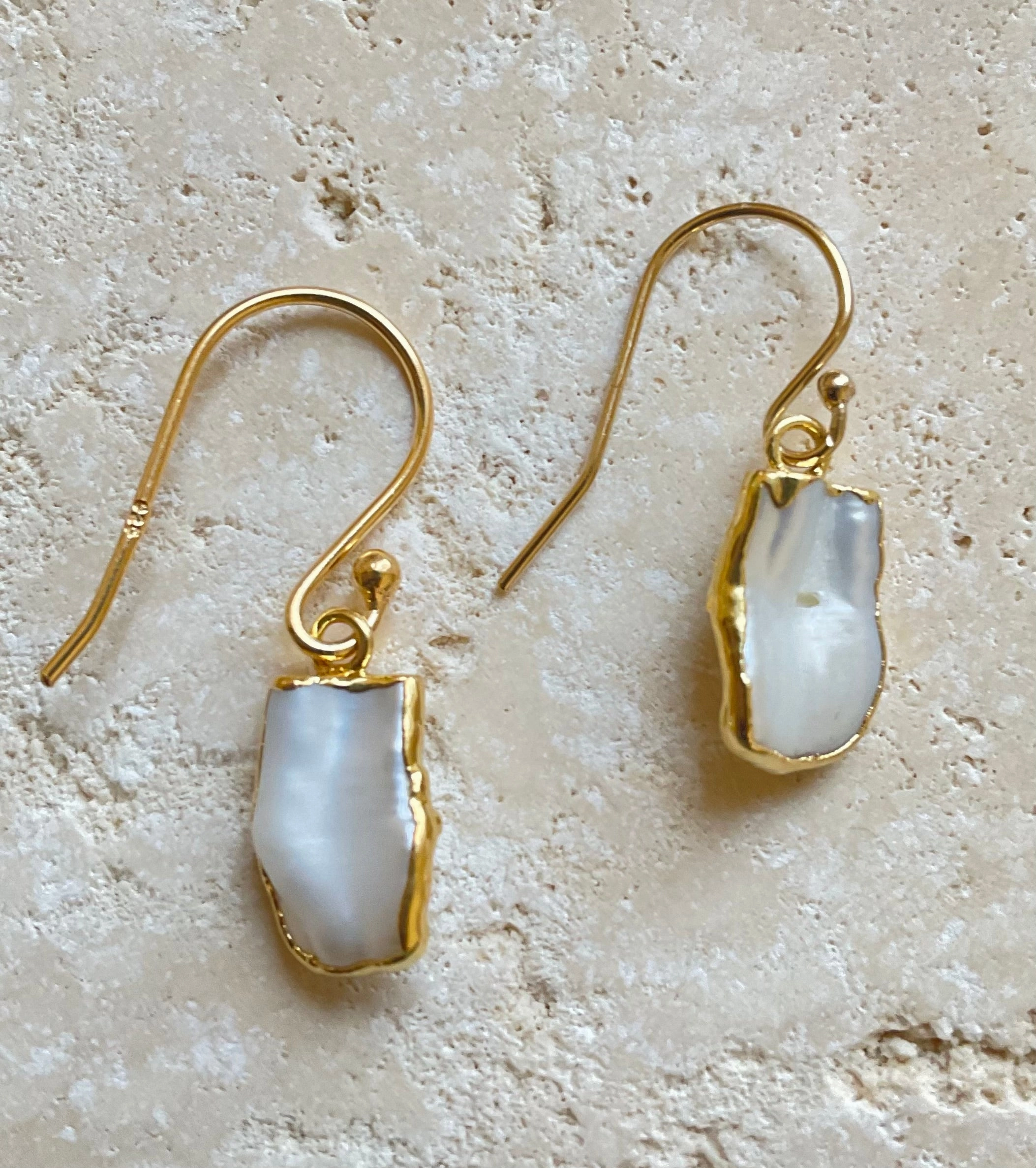 Formal Adornment E493