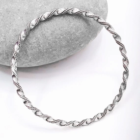 Trendy Form Sparkling Style Via Taxco Wire Twist Bangle