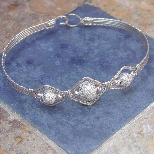 Retro Feels 3-Bead Point Sterling Silver Stardust Beads Wire Wrapped Bracelet