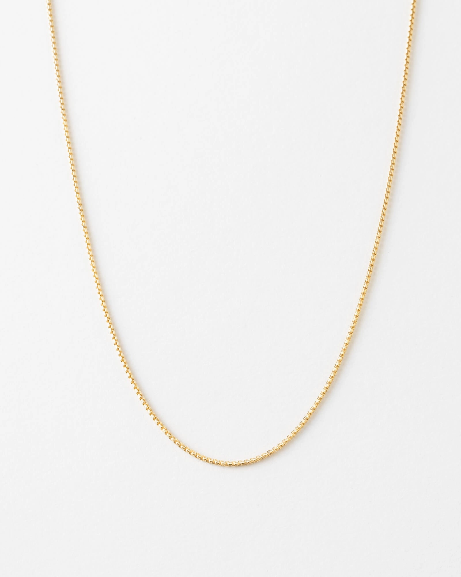 Crisp Finish All Day Spark Round Box Chain