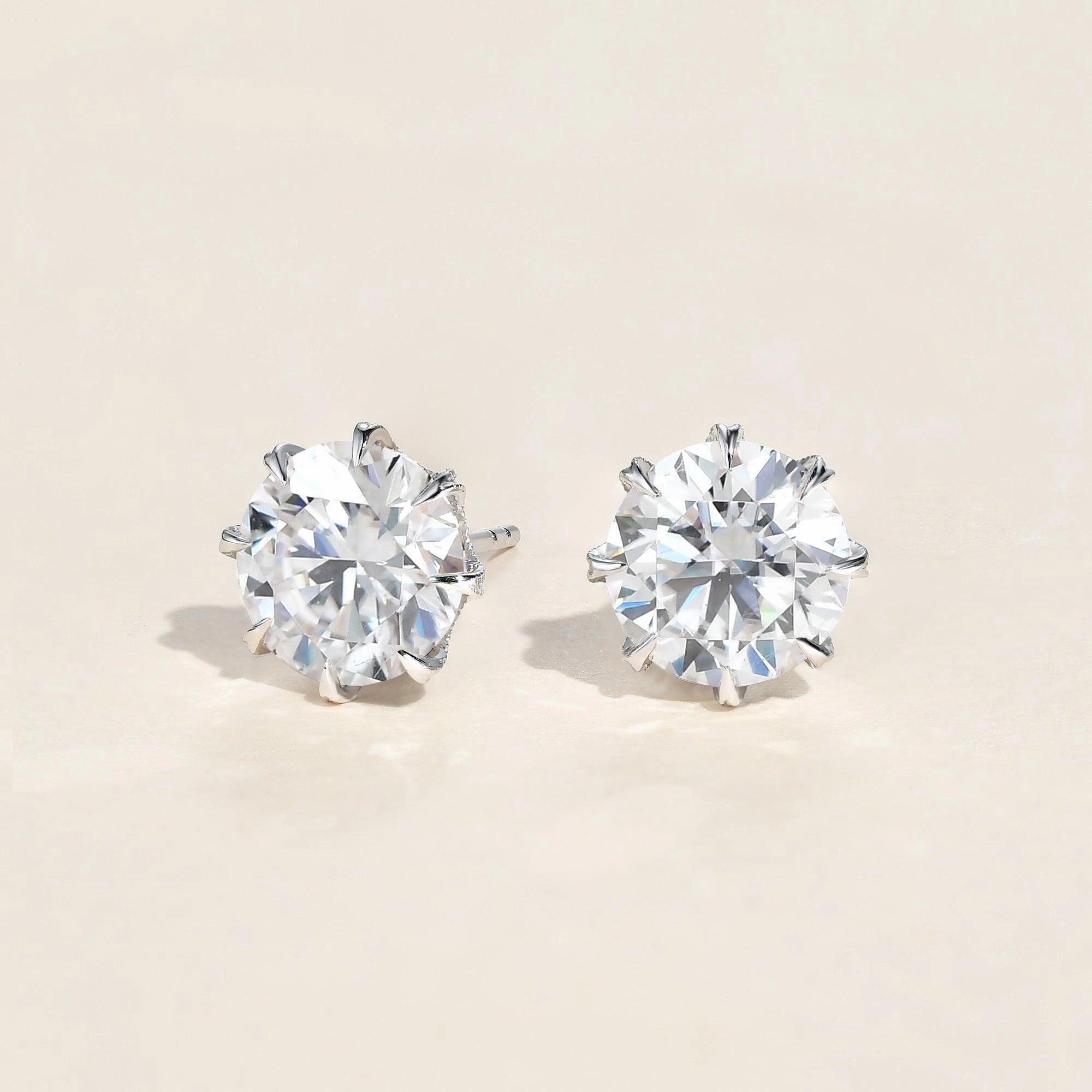 Round Cut Classic 8-prong Solitaire Gold Studs Set 2pcs Radiant Craft