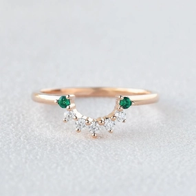 Round Cut Emerald & Moissanite Curved Band Ring All ages Casual Outfit