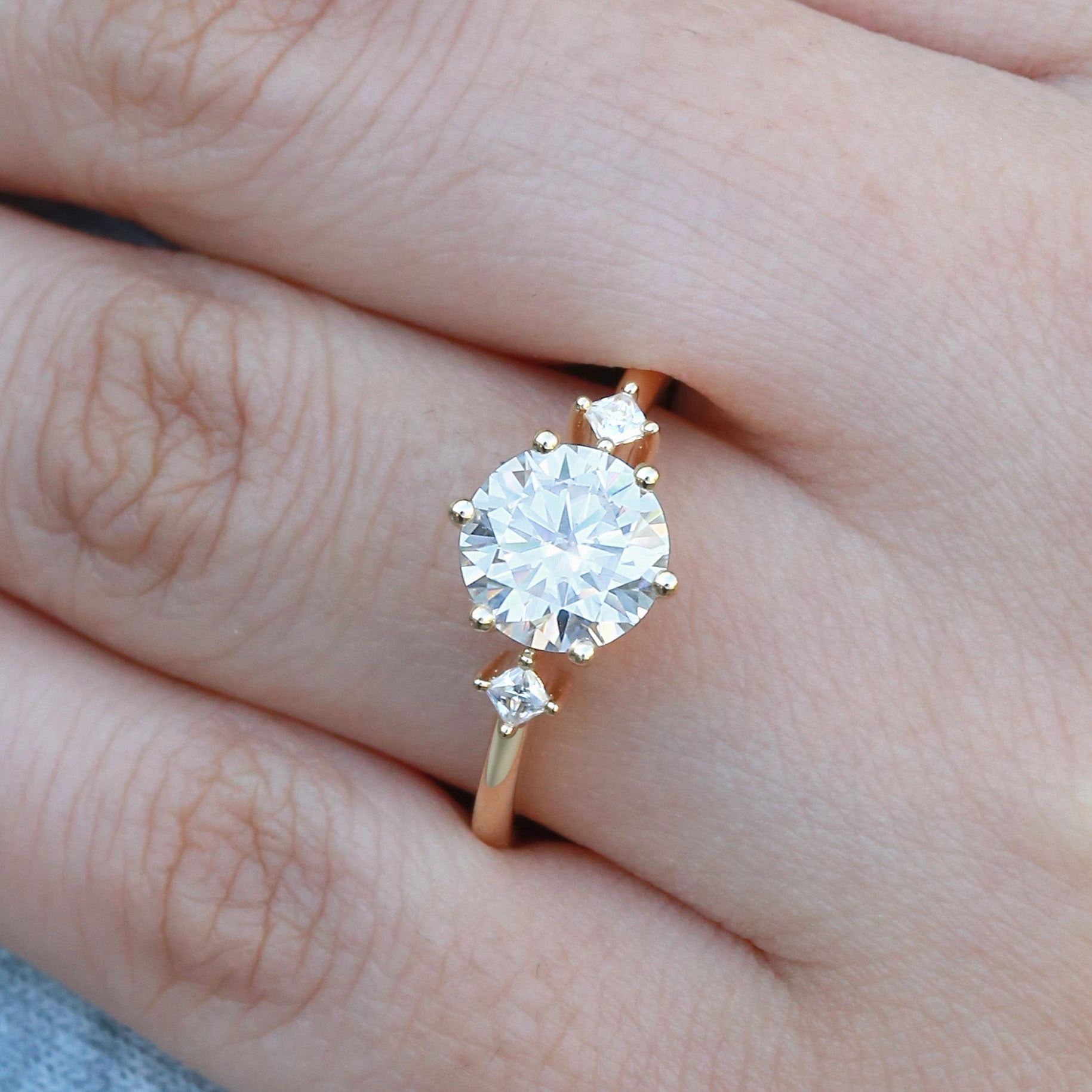 Round Cut Moissanite Classic Three-stone Engagement Ring Star Detail Festive Accent