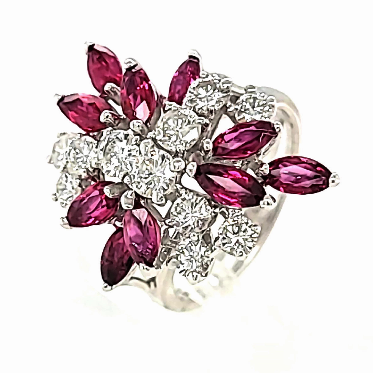 Ruby & Diamond Cluster Ring Premium Must-Have