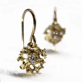 Simple Vibe Star Earrings  - 14ky Gold   Diamonds