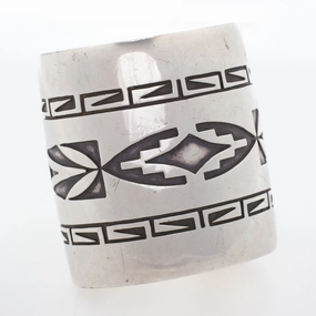 Glamorous Glow Tom Bahe Navajo Handmade Sterling Silver Cuff Bracelet