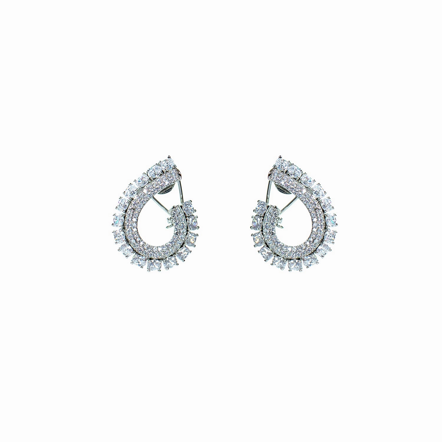 Sparkling Detail Simple Look valiant zircon stud earring