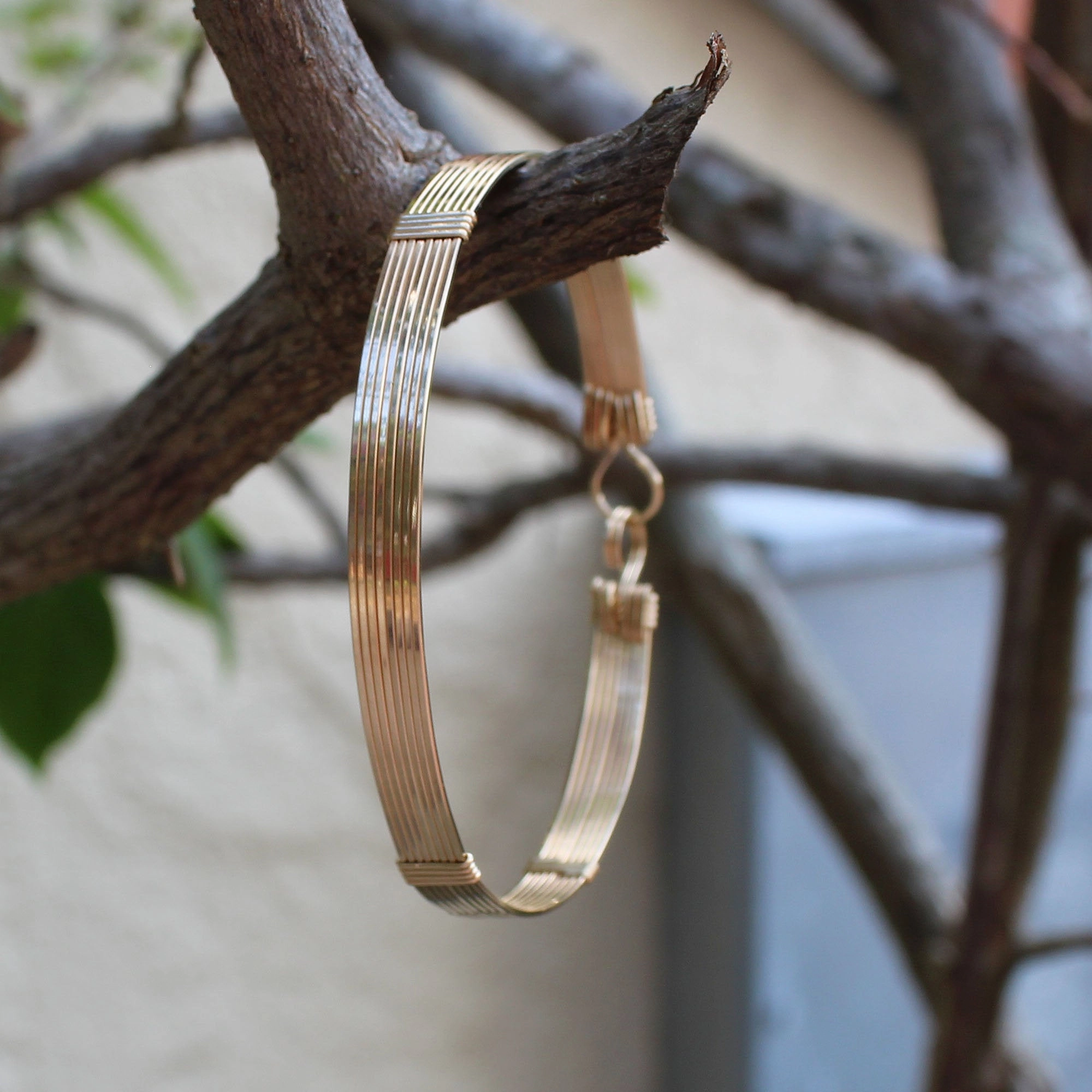 Simple14kt Gold Filled 8-Strand Wire Wrapped Stackable Bracelet  SSSSSSSS Age Gracefully