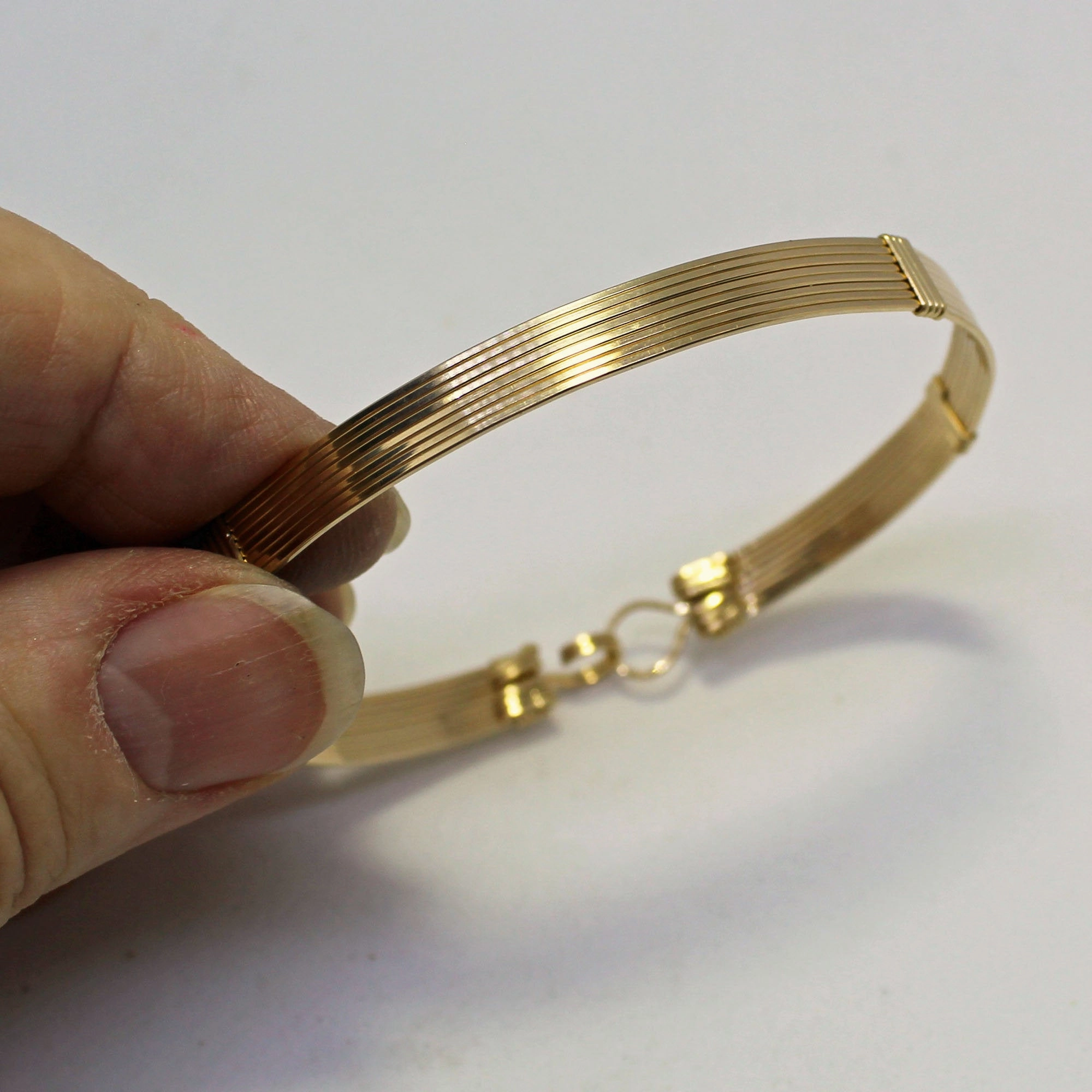 Simple14kt Gold Filled 8-Strand Wire Wrapped Stackable Bracelet  SSSSSSSS Continental Blends