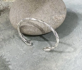 Weekend Detail Simple And Exquisite Handmade Sterling Cuff