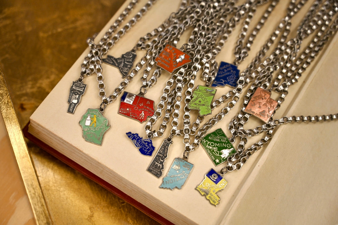 Urban Lifestyle Vintage State Charming Necklace