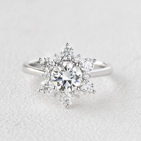 Everyday Wear Snowflake Shaped Moissanite White Gold Ring