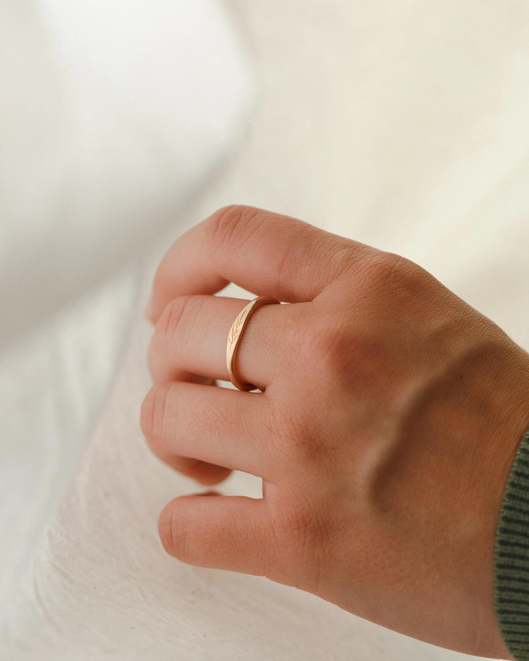 Effortless Accent Olive Branch Signet