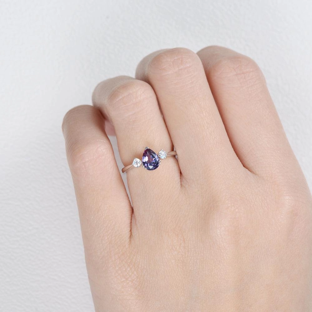 Date Look Lab Alexandrite & Moonstone White Gold Ring