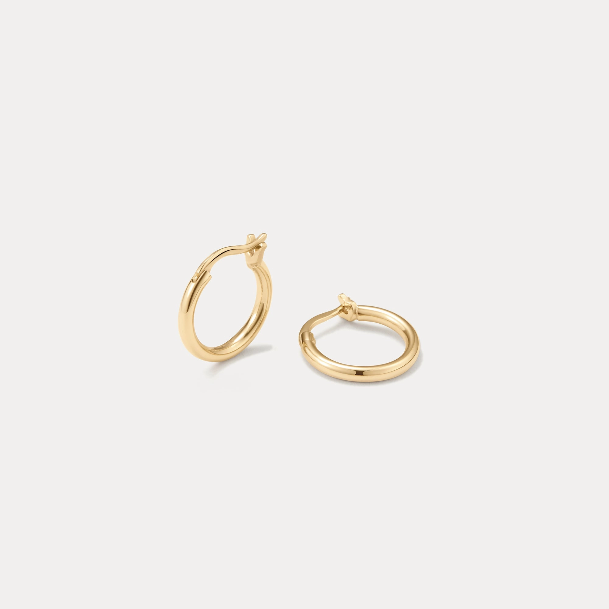 Romantic Edge Fashionable Detail Solid Gold 24/7 Huggie Hoops