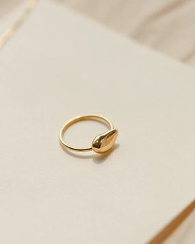 Radiant Jewelry Shine Elegant feature Solid Gold Worry Stone Ring