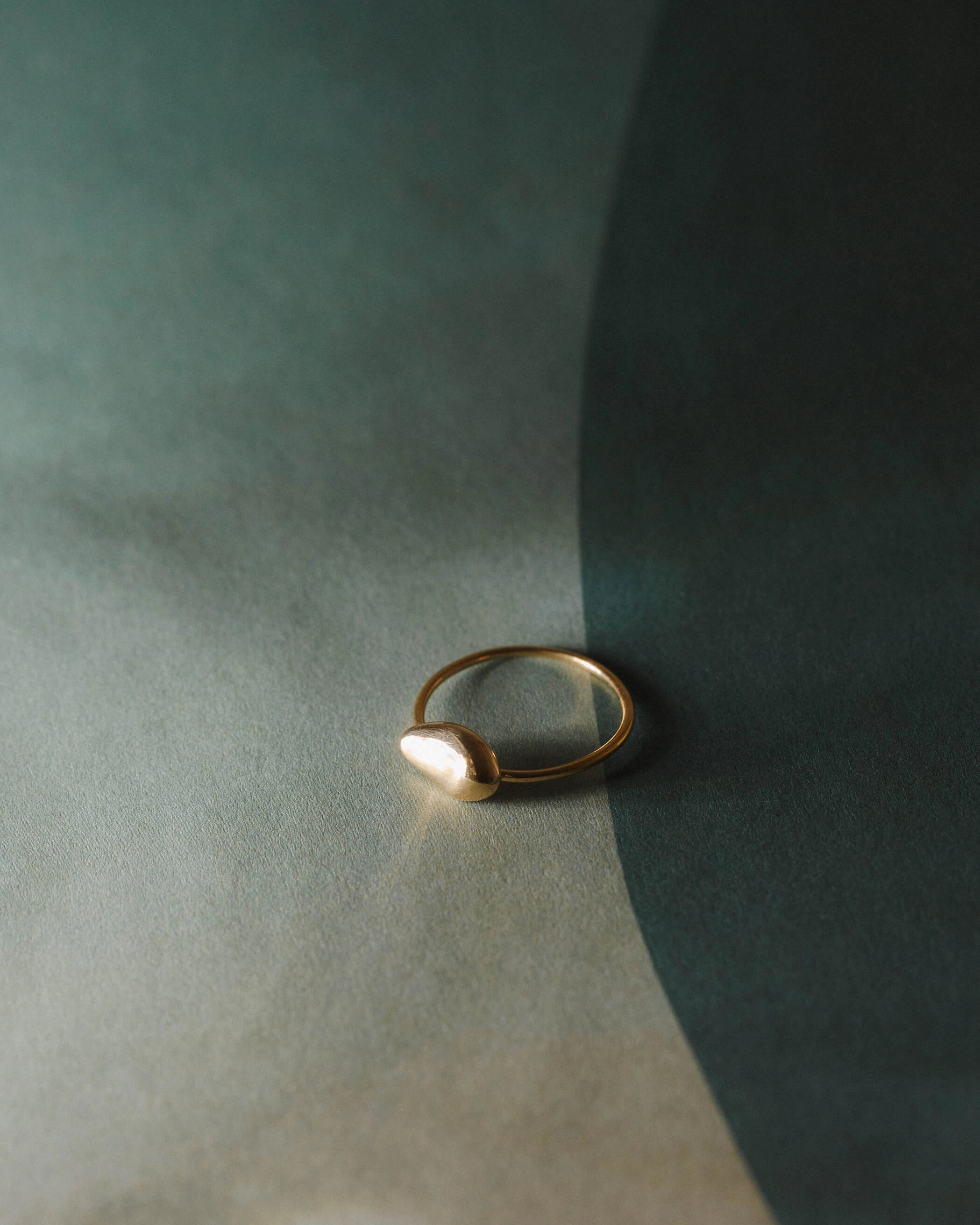 Glam Look Solid Gold Worry Stone Ring