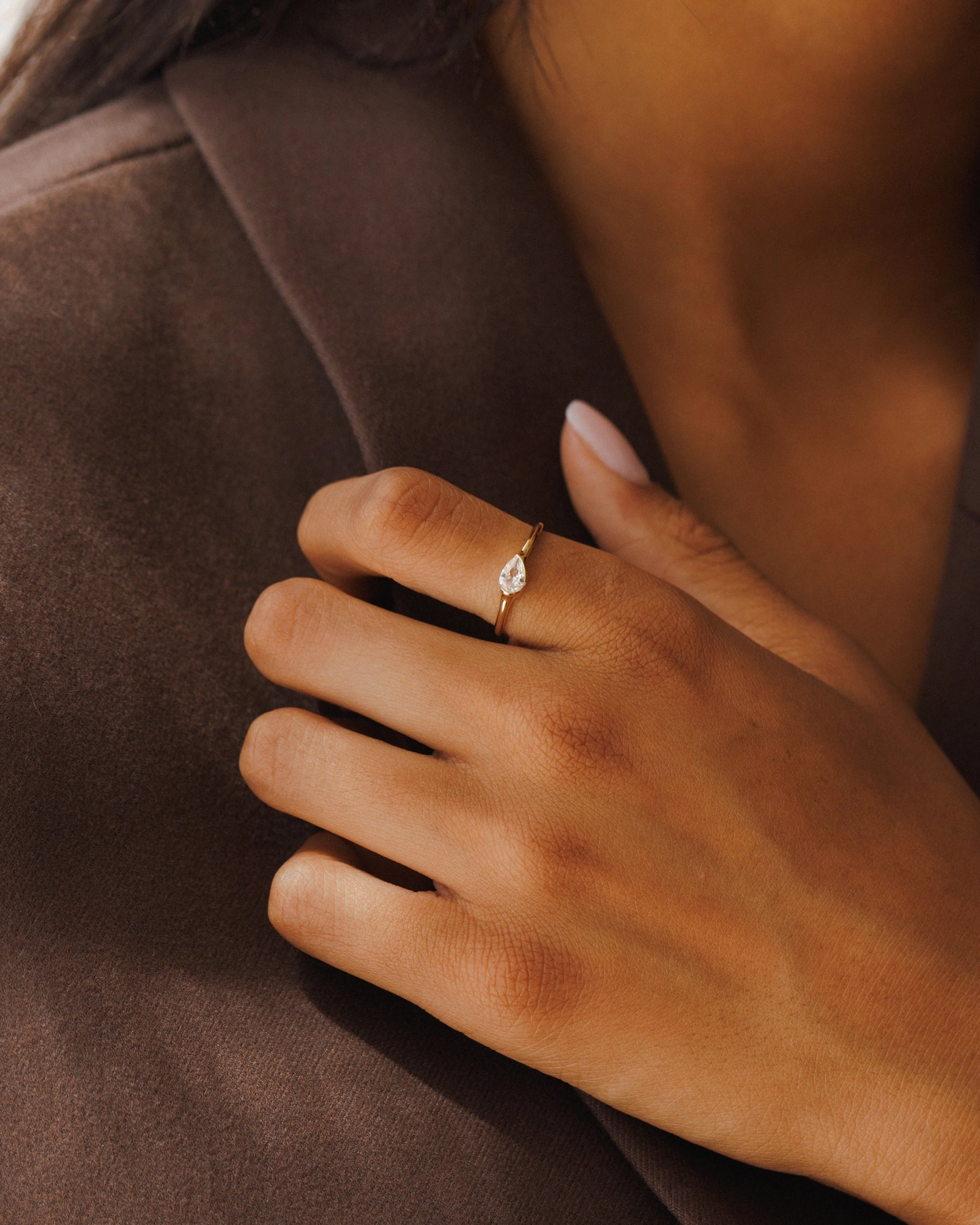 Solid Gold Zephyr Ring Cozy Look Formal Accessory