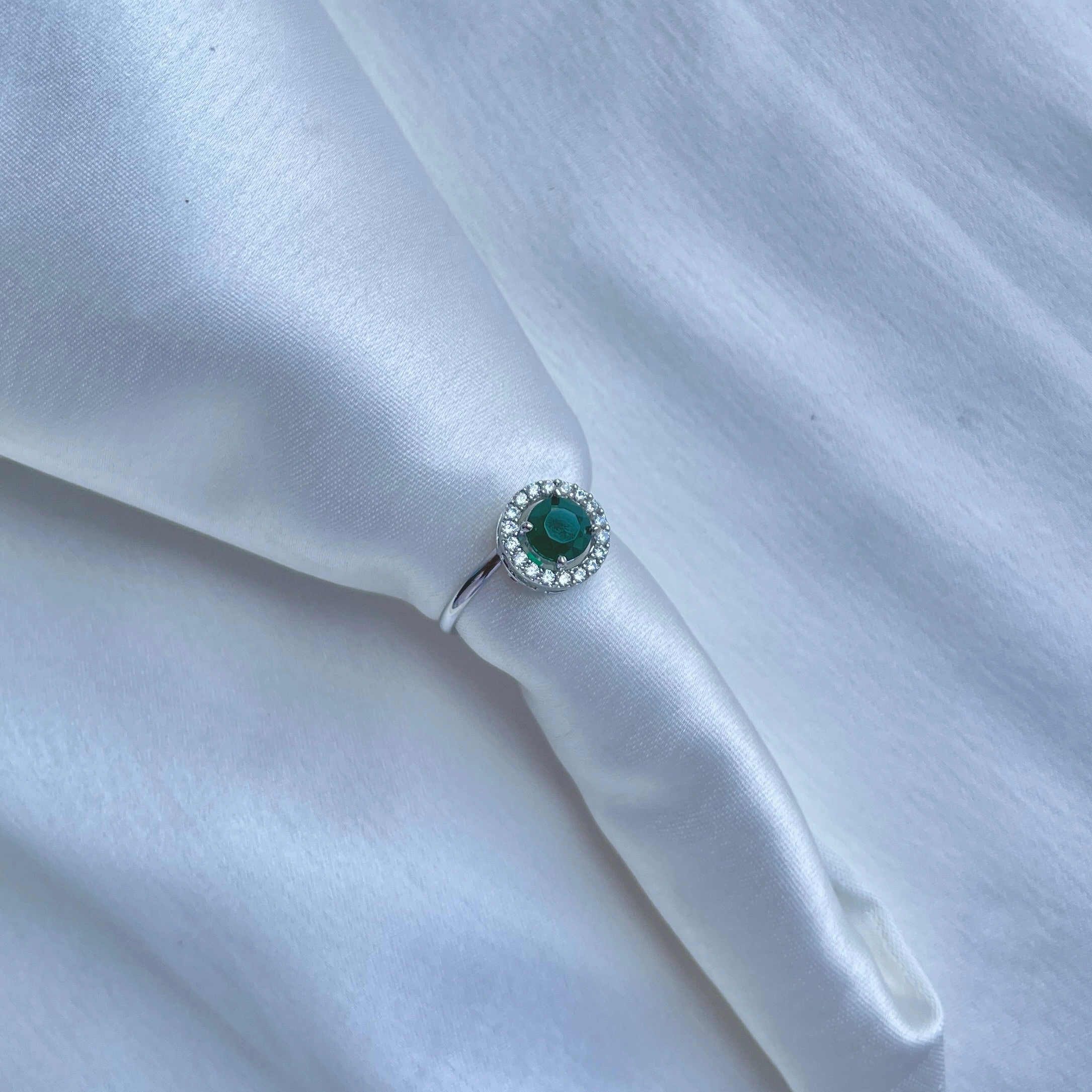 Finest Form Solitaire halo ring