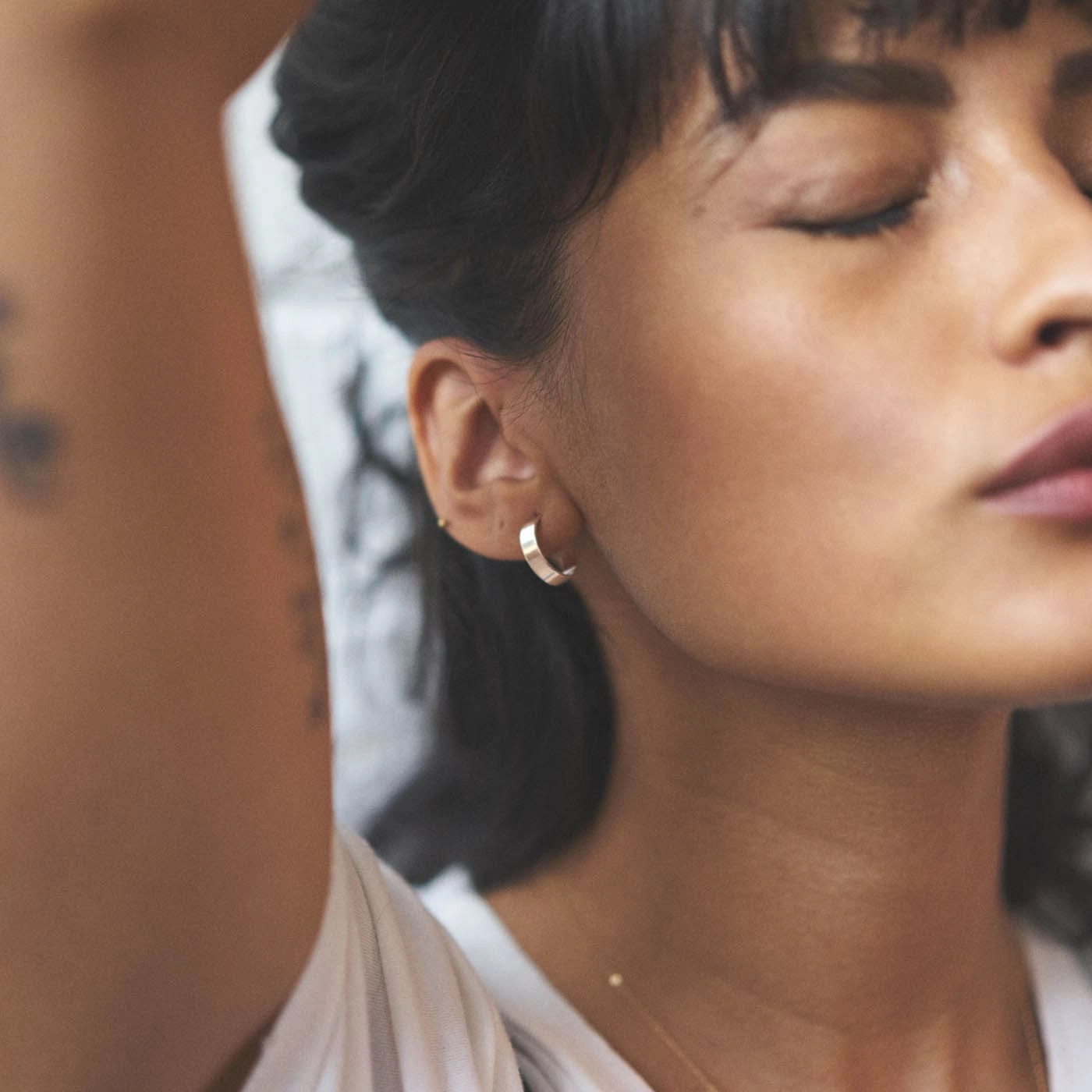 Vibrant Pieces Sonia Hoops