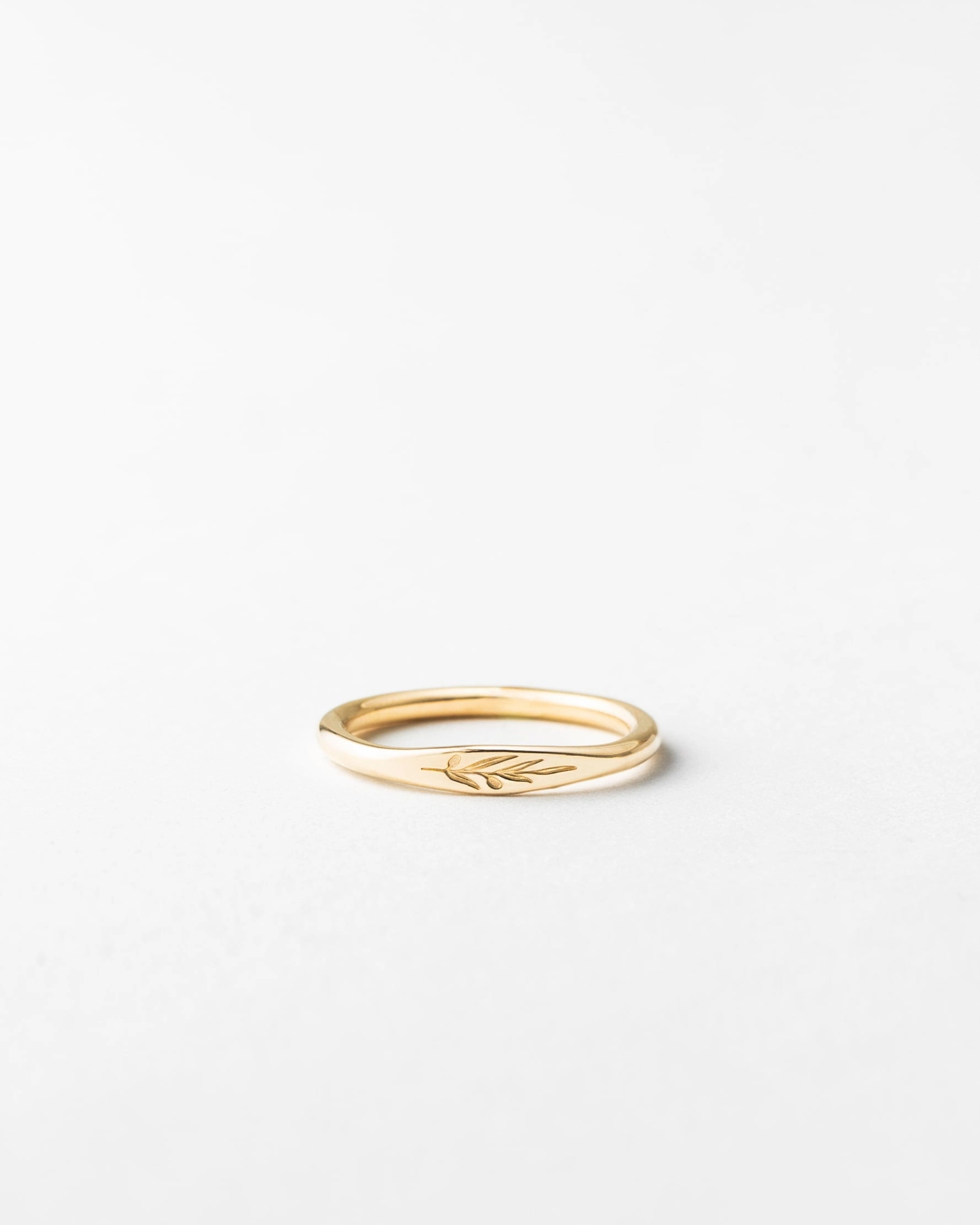 Gleaming Glow Founder's Favorite Ring Set