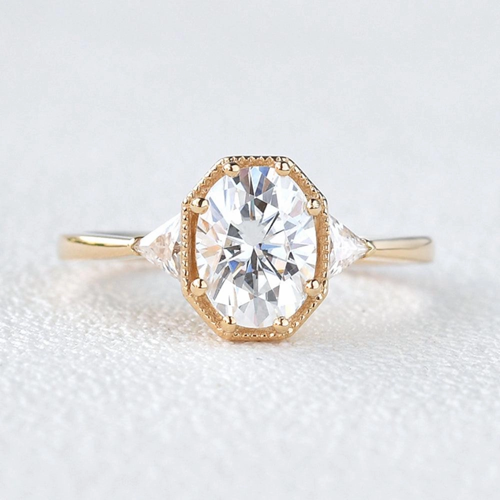 Unique Shine Trendy Charm 1.5ct Geometric Moissanite Three-stone Vintage Ring