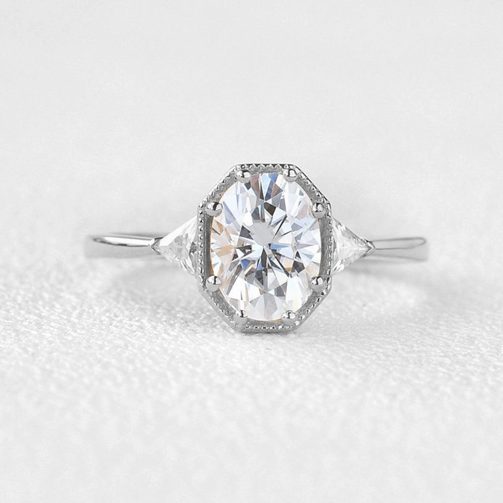 Subtle Elegance Elegant Gifts 1.5ct Geometric Moissanite Three-stone Vintage Ring
