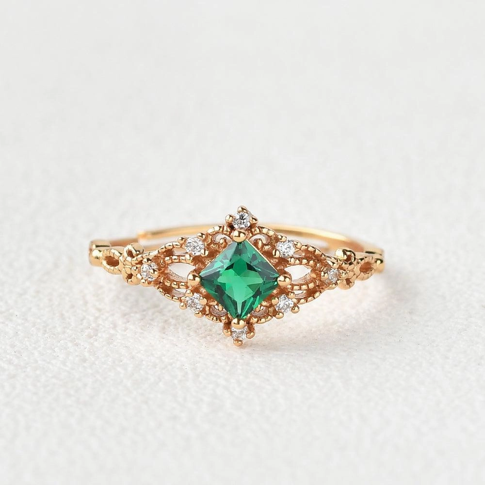 Princess Cut Emerald Yellow Gold Ring Trend Style Versatile Fit