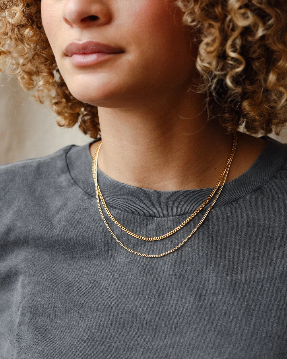 Vintage Detail Sophisticated piece Onaro Chain