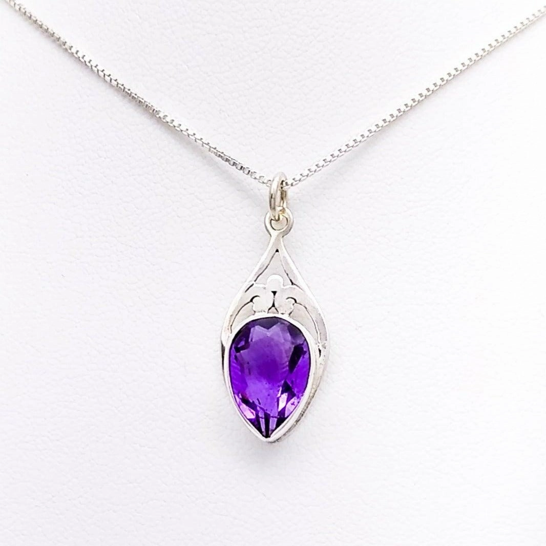 Trend Accent Sterling Silver Pendant with Large Amethyst