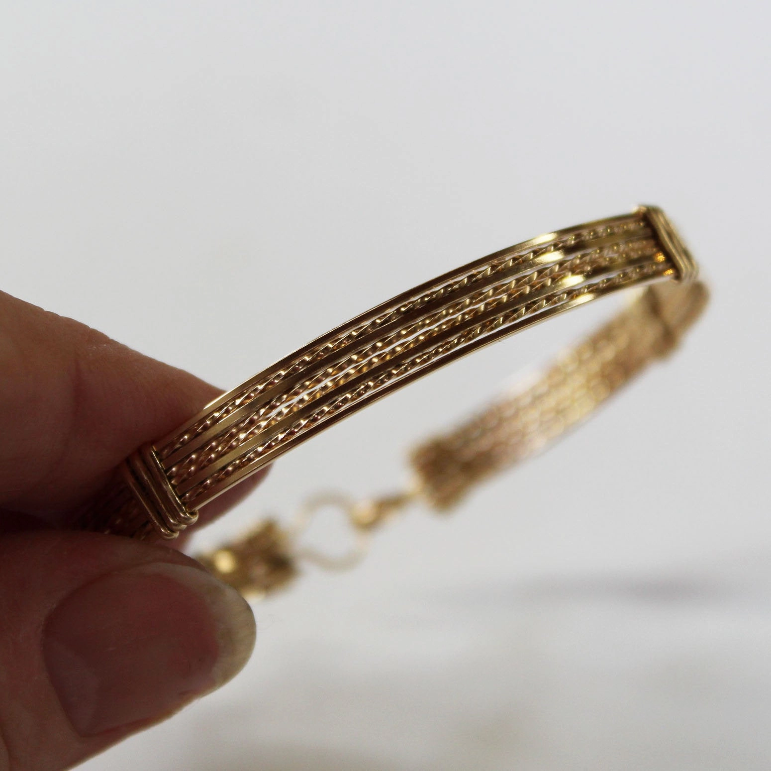 Sassy 14kt Gold Filled 8-Strand Wire Wrapped Bracelet  STSTTSTS Breaking Style Lightweight Feel