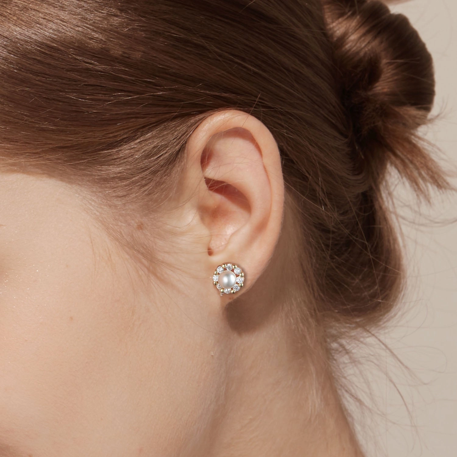 All Day Look The Pearl-fect Akoya Pearl Floral Halo Stud Earrings