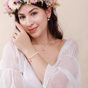 Handmade Accessory Premium Gift Peach Necklace