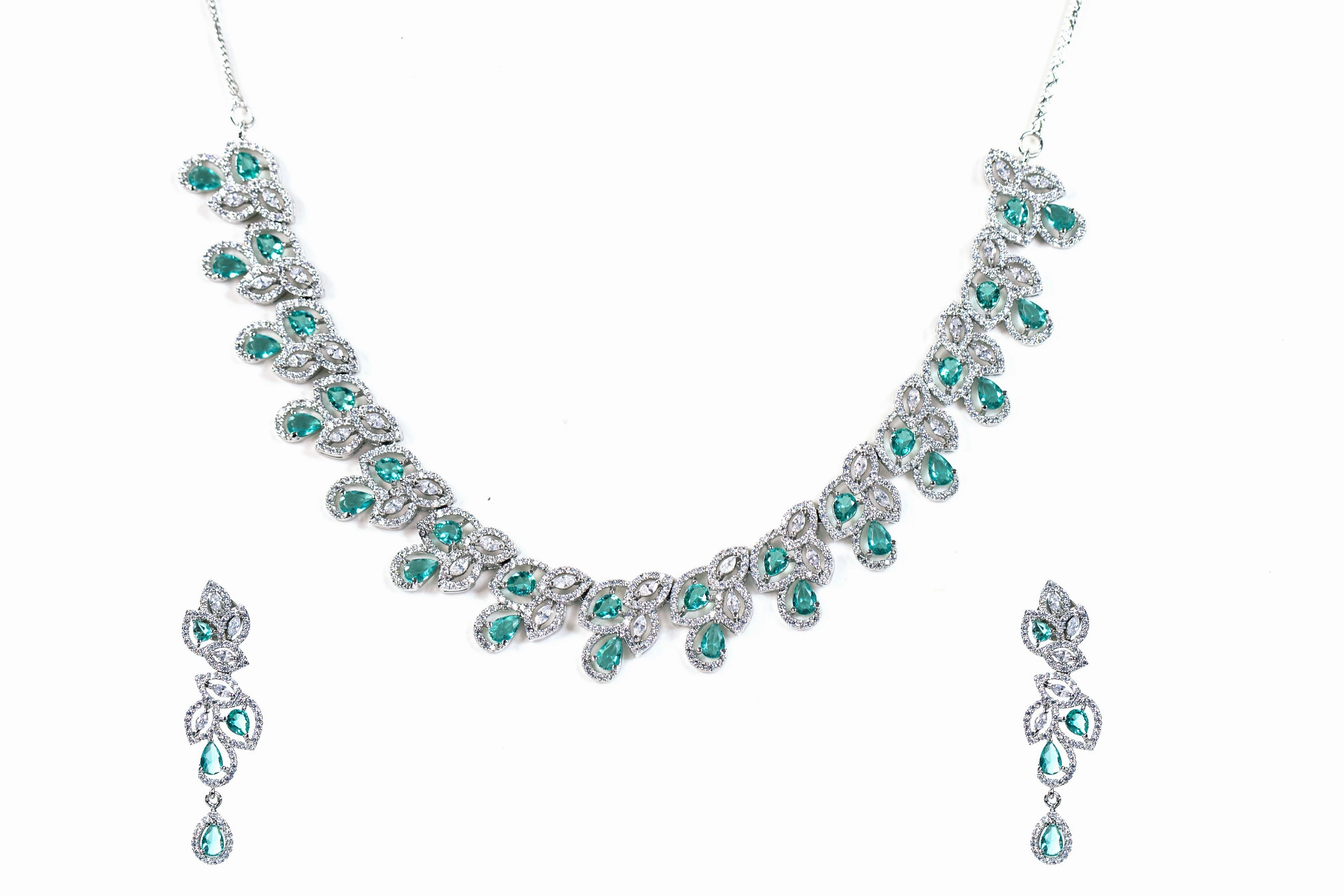 Stylish Look Elegant Highlight Marquilia zircon necklace set