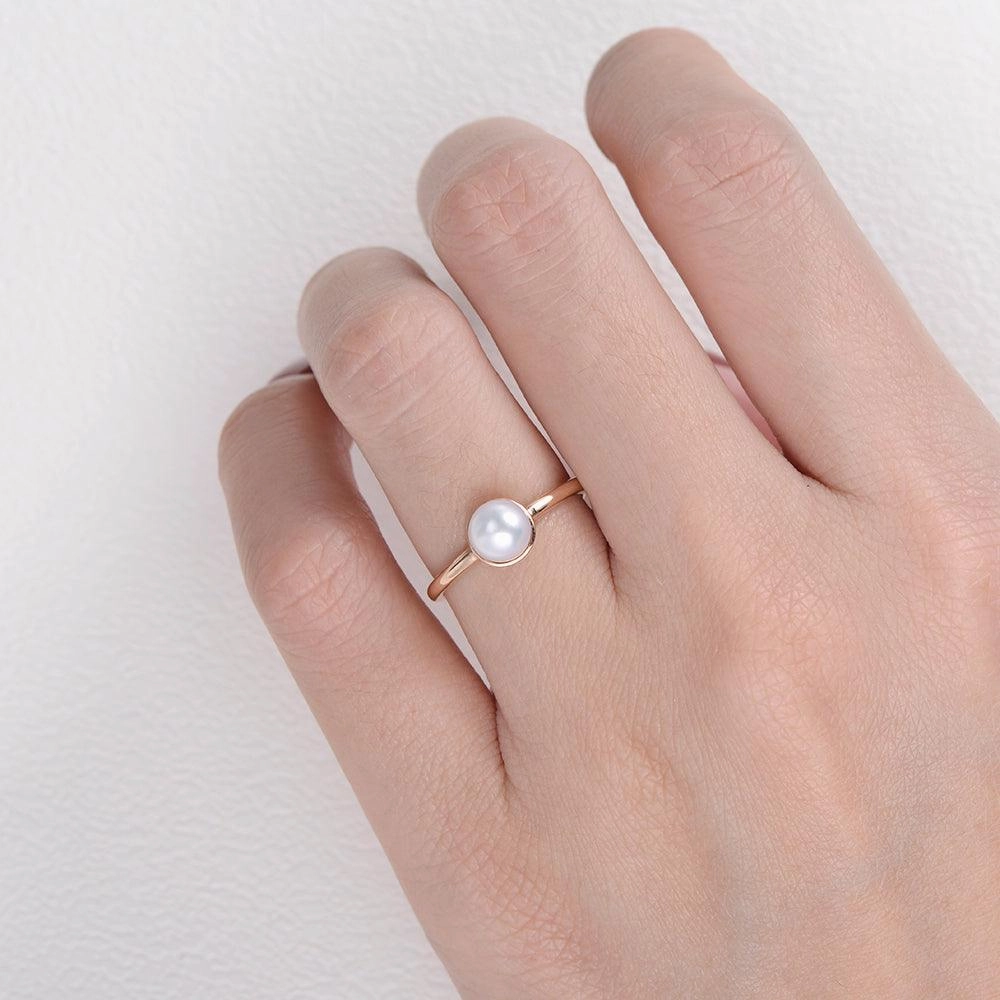 Natural Akoya Pearl Bezel Classic Solitare Ring Luxury Element