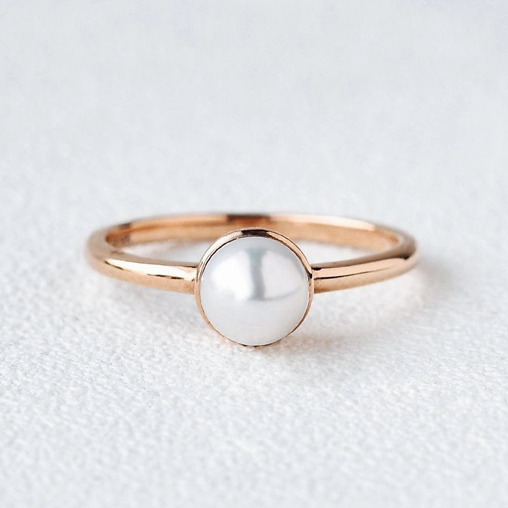 Natural Akoya Pearl Bezel Classic Solitare Ring Custom Piece Evening Accessories