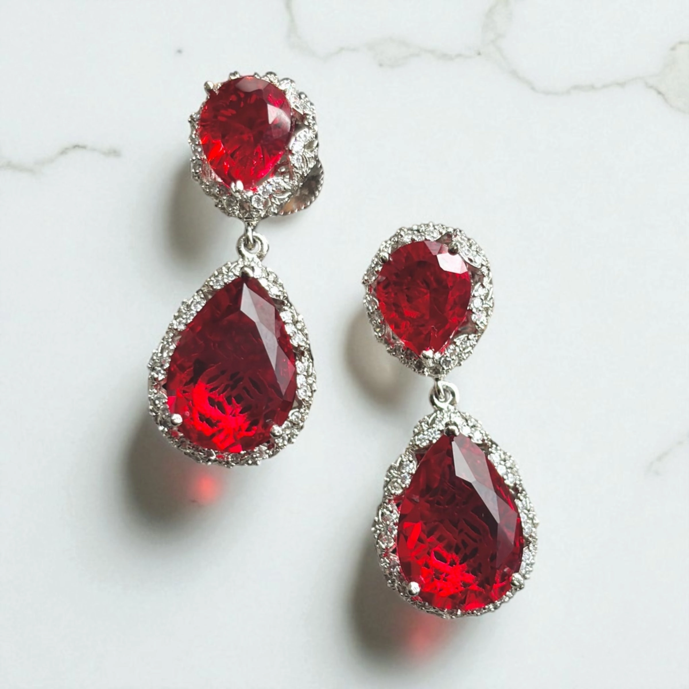 Tithirian exotic earring Neat Spark