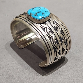 Tommy & Rosita Singer Sterling Silver  Turquoise Bracelet - Handmade Native American Close Focus