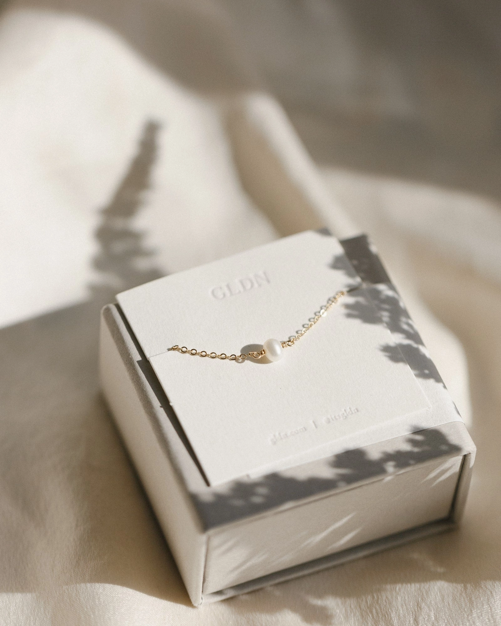 Essential Pearl Set Holiday Gift