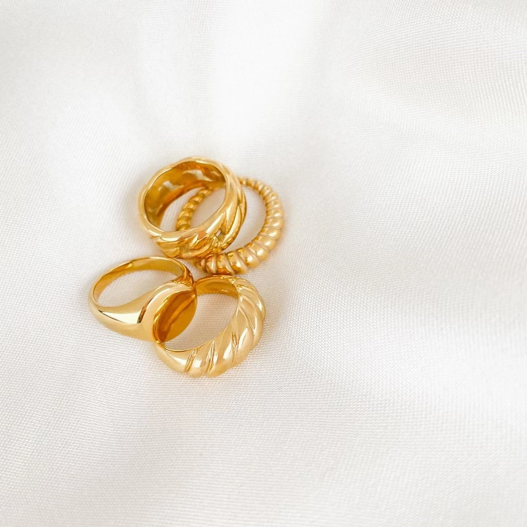 All Around Affordable Keepsake Luna Signet Ring