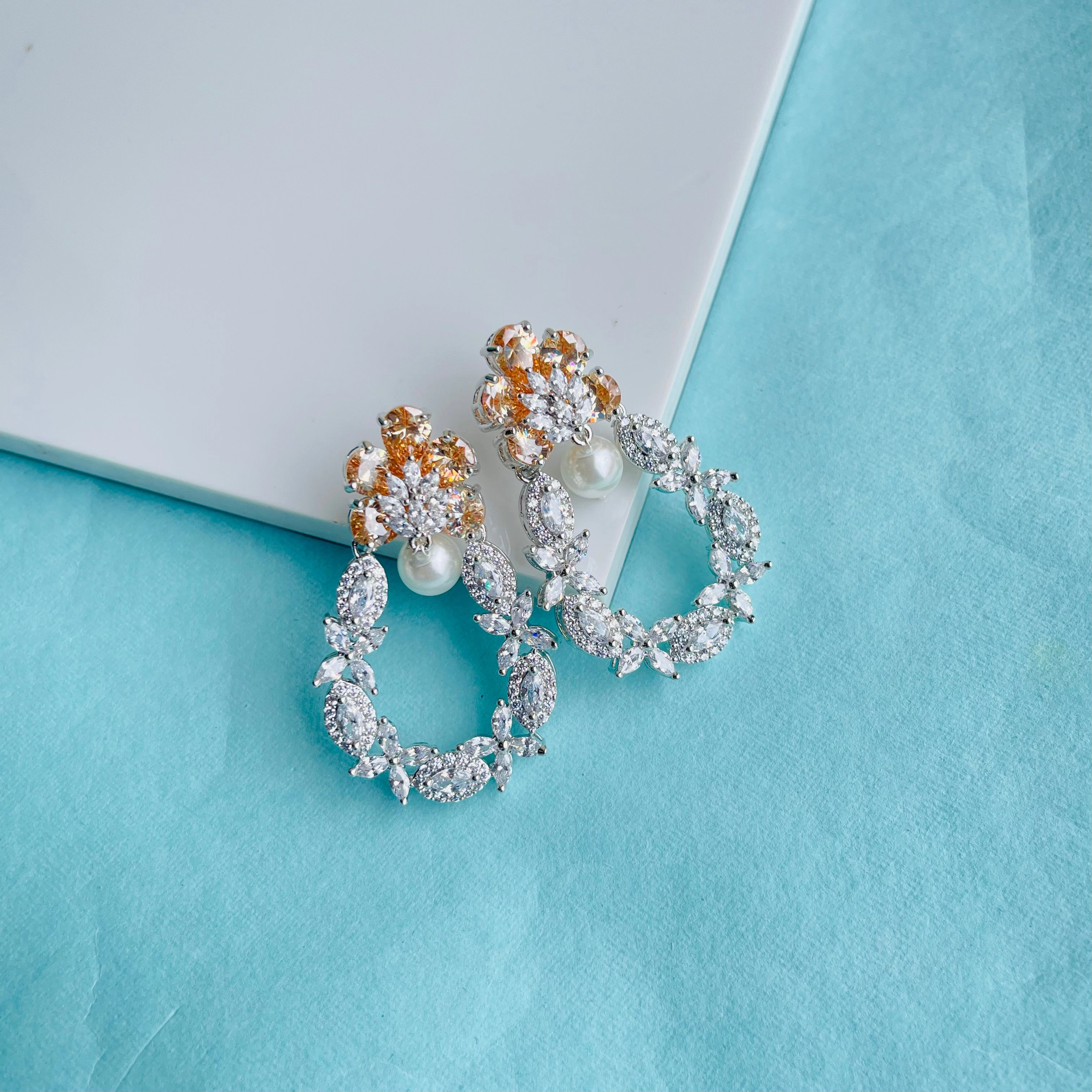 Delicate Sparkle Natural Sparkle Pearto marquise pearl earring